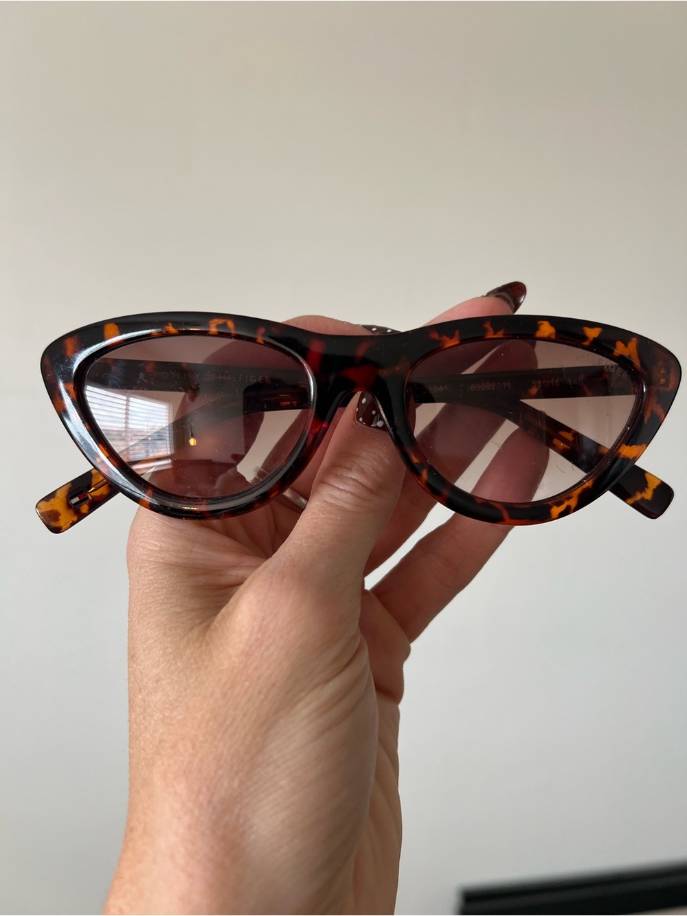 Tommy Hilfiger Tortoiseshell Cat Eye Sunglasses - Brown